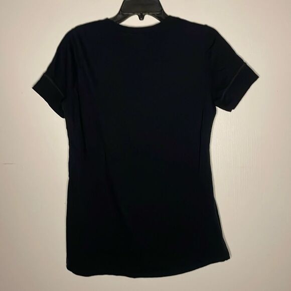 NHL Pittsburgh Penguins- BUNDLE! Bucket Hat & 2 Women’s V Neck T-Shirts- Size L - Picture 8 of 10